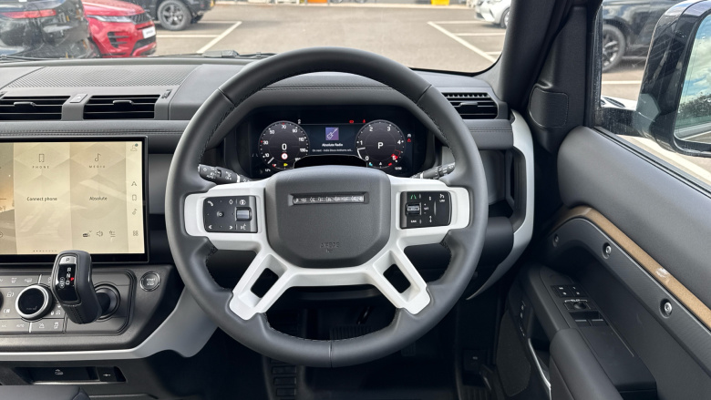 Land Rover Defender 3.0 D250 X-Dynamic SE 90 3dr Auto [6 Seat] Diesel Estate